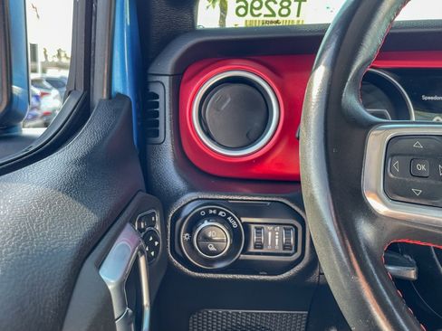 Certified 2022 Jeep Gladiator Rubicon w/ Trailer Tow Package image 29