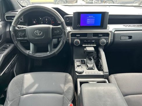 Used 2024 Toyota Tacoma SR5 AWD/4WD image 16