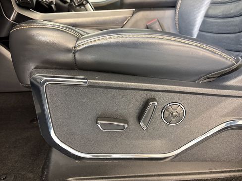 Used 2022 Ford F150 Platinum w/ Equipment Group 701A High image 12