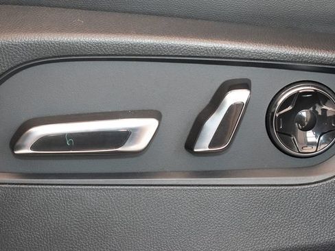 Used 2024 Acura MDX SH-AWD w/ Technology Package image 23