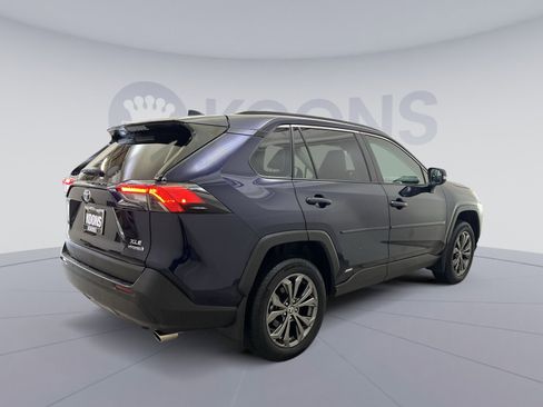 Used 2024 Toyota RAV4 XLE Premium w/ Weather Package AWD/4WD image 8
