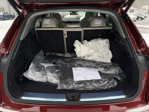 New 2025 Audi Q5 2.0T Premium Plus image 13