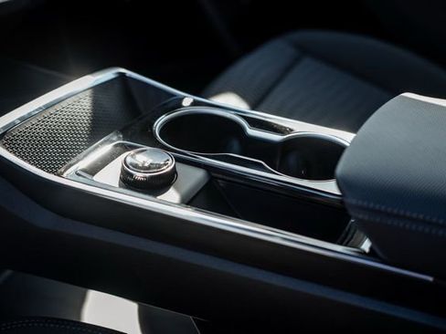 New 2026 Chevrolet Equinox LT FWD image 21