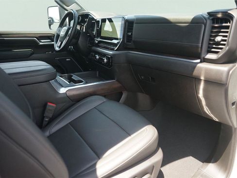 Used 2024 GMC Sierra 2500 SLT w/ Texas SLT Premium Package AWD/4WD image 18