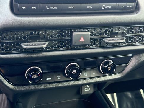 Used 2023 Honda HR-V LX image 30