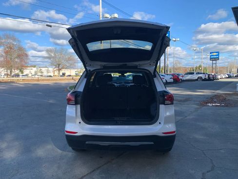 Used 2023 Chevrolet Equinox LT image 40