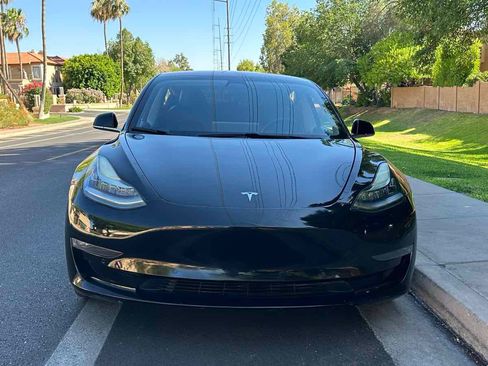 Used 2018 Tesla Model 3 Long Range RWD image 3