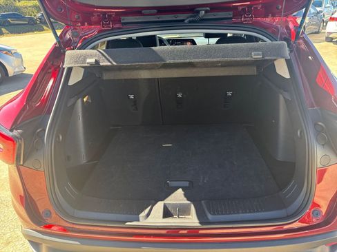 Used 2025 Chevrolet Trax LT image 29