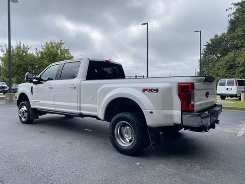 Used 2018 Ford F350 Lariat w/ Lariat Ultimate Package AWD/4WD image 7