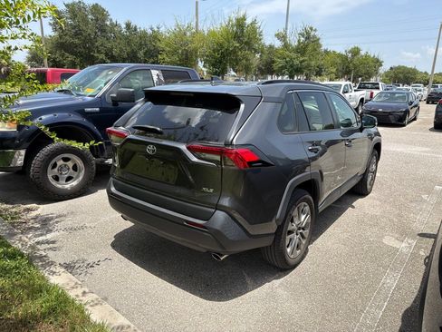 Used 2023 Toyota RAV4 XLE Premium FWD image 4