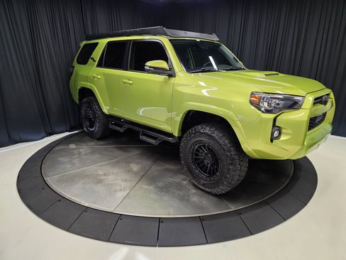 Used 2023 Toyota 4Runner TRD Off-Road Premium w/ Moonroof Package AWD/4WD image 13