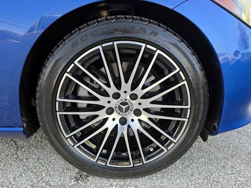 Used 2022 Mercedes-Benz C 300 Sedan image 9