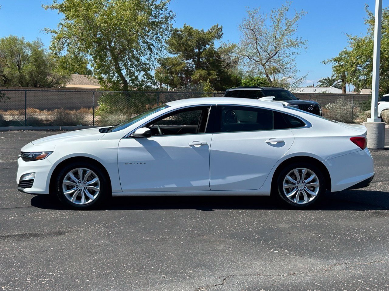 Used 2024 Chevrolet Malibu LT FWD image 3