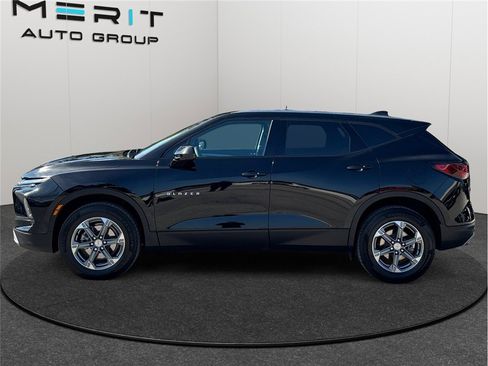 Used 2023 Chevrolet Blazer LT w/ Driver Confidence Package image 5
