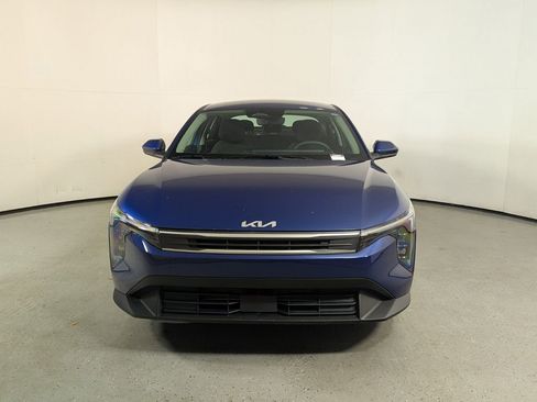 New 2026 Kia K4 LXS image 2