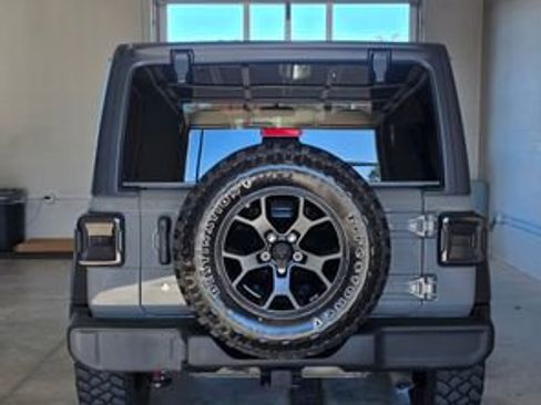 Used 2021 Jeep Wrangler Sport image 4