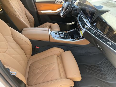 Used 2024 BMW X5 xDrive40i w/ Premium Package AWD/4WD image 11