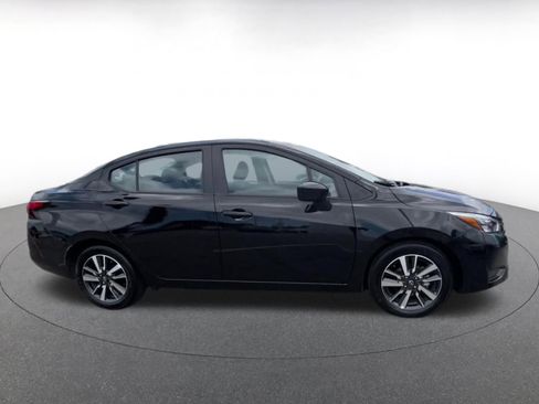 Used 2025 Nissan Versa SV FWD image 16