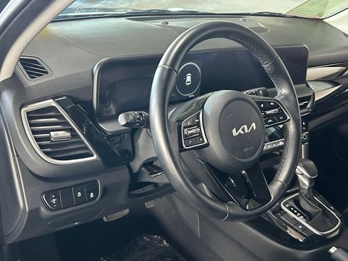 Used 2024 Kia Seltos S FWD image 19