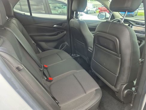 Used 2023 Buick Encore GX Preferred w/ Cold Weather Comfort Package FWD image 28
