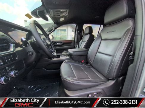 Used 2025 GMC Yukon Denali AWD/4WD image 17