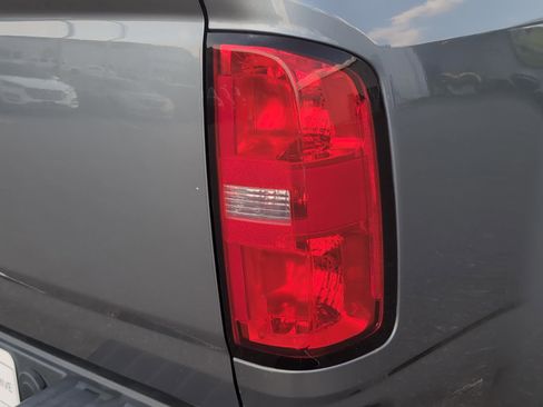 Used 2020 Chevrolet Colorado W/T image 31