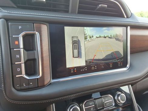 Certified 2023 GMC Yukon Denali Ultimate AWD/4WD image 34