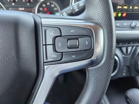Used 2025 Chevrolet Blazer LT AWD/4WD image 33