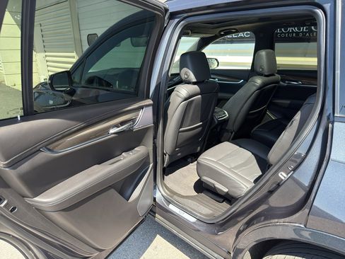 Certified 2023 Cadillac XT6 Sport w/ LPO, ONYX Package AWD/4WD image 11