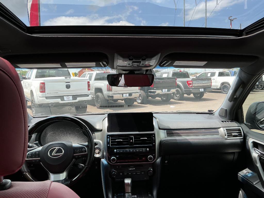 Used 2022 Lexus GX 460 Premium w/ Premium Package AWD/4WD image 12