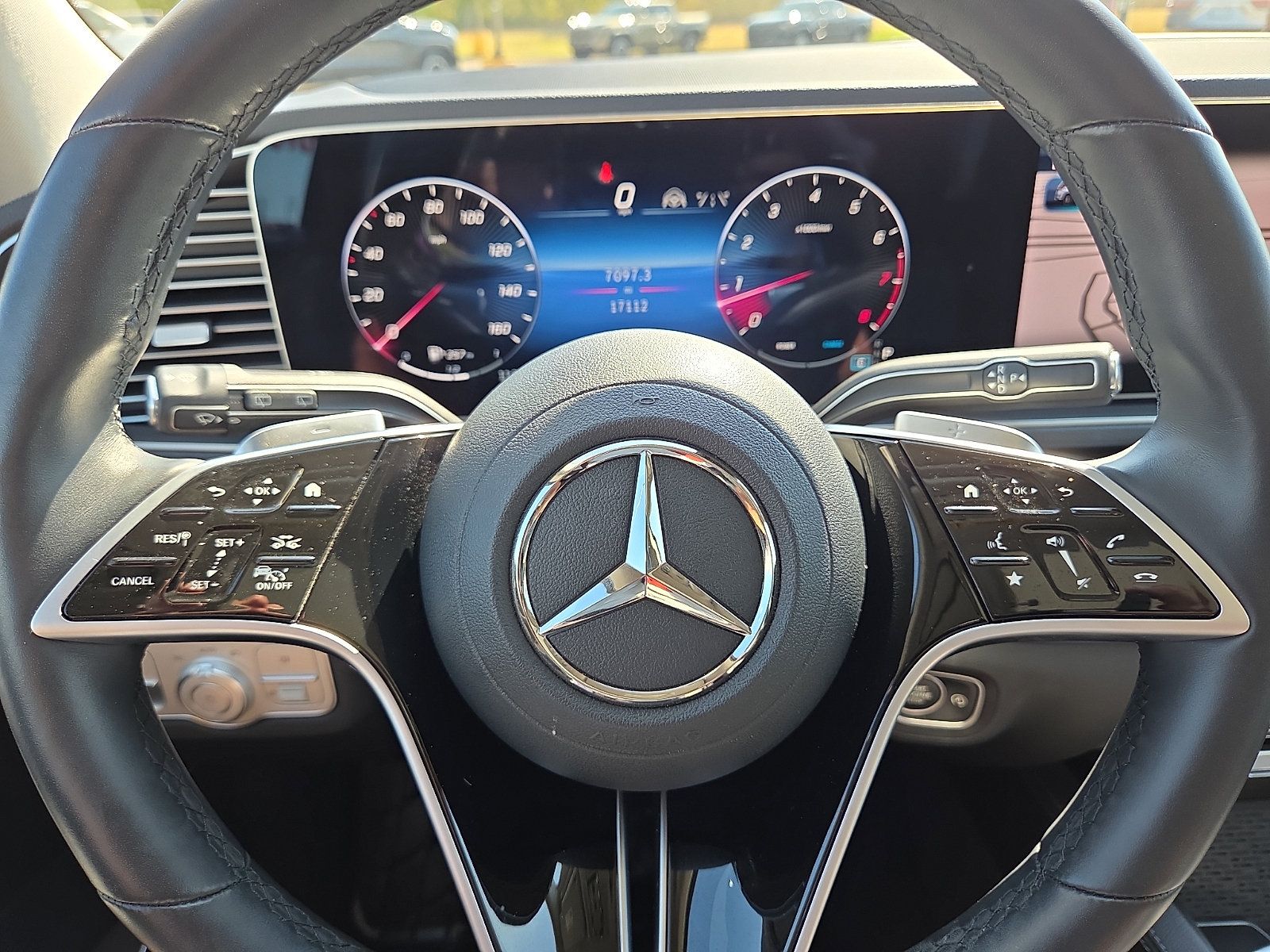 Used 2024 Mercedes-Benz GLE 450 4MATIC image 24