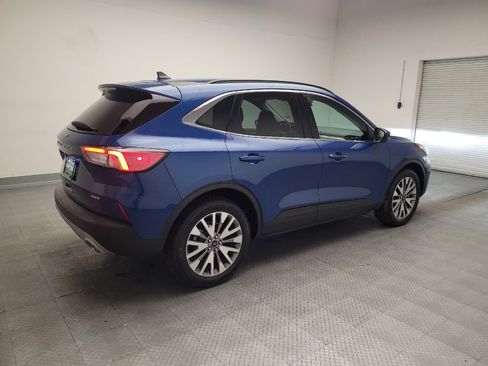 Used 2022 Ford Escape Titanium AWD/4WD image 10