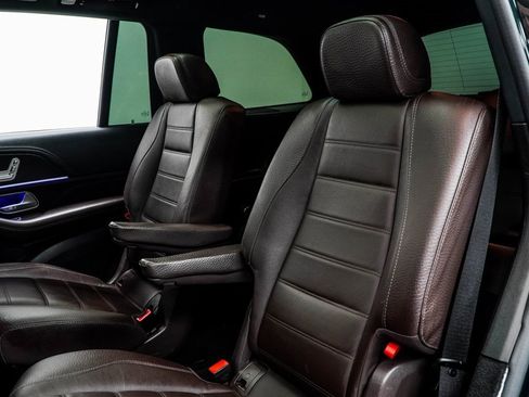 Used 2022 Mercedes-Benz GLS 580 4MATIC image 43