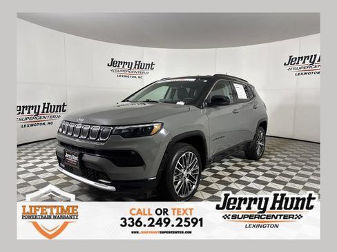 Used 2022 Jeep Compass Limited w/ Elite Group AWD/4WD image 1
