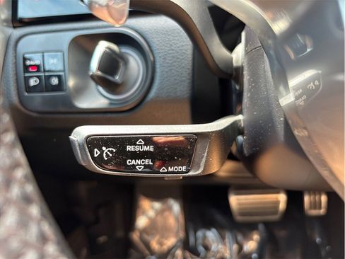 Used 2019 Porsche Cayenne S AWD/4WD image 40