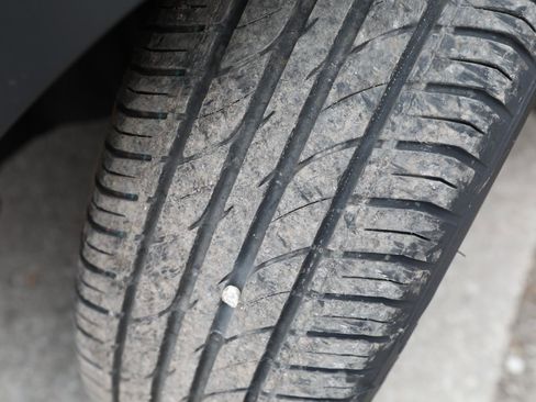 Used 2021 Nissan Kicks SV image 25