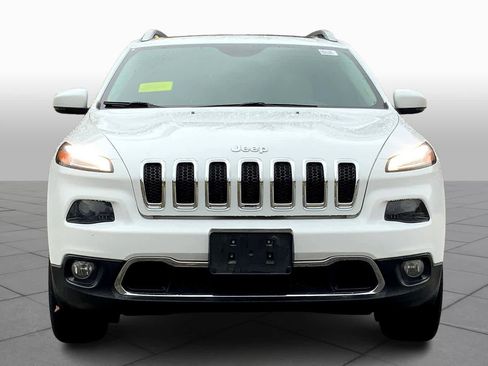 Used 2017 Jeep Cherokee Limited image 3