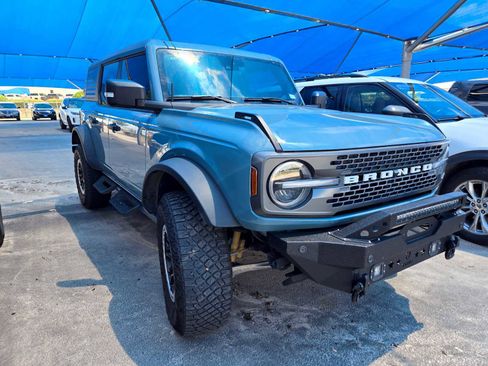 Used 2023 Ford Bronco Badlands w/ Sasquatch Package AWD/4WD image 2