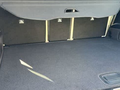 Certified 2025 Mercedes-Benz GLB 250 GLB 250 image 33