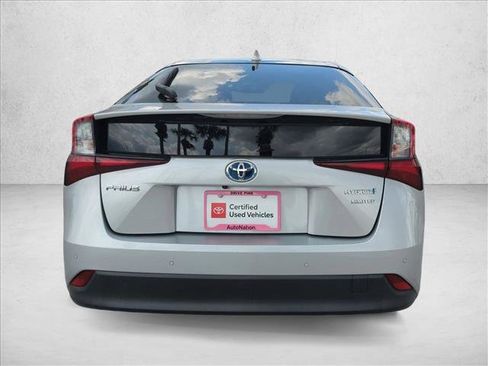 Certified 2022 Toyota Prius Limited FWD image 7