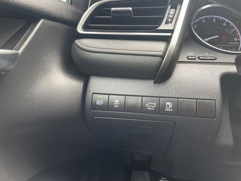 Certified 2019 Toyota Camry LE image 17