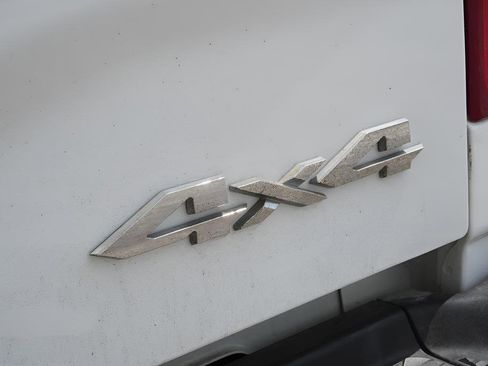 Used 2024 RAM 2500 Big Horn w/ Off Road Package AWD/4WD image 40