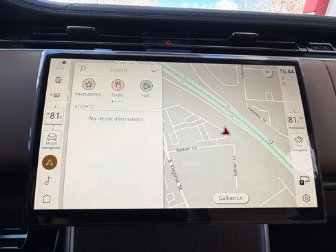 New 2026 Land Rover Range Rover SE image 18