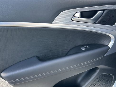 Used 2022 Genesis G70 2.0T w/ Prestige Package image 17