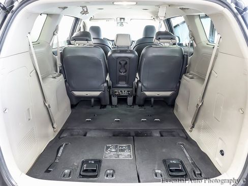 Used 2018 Kia Sedona LX w/ LX Essentials Premium Package image 20