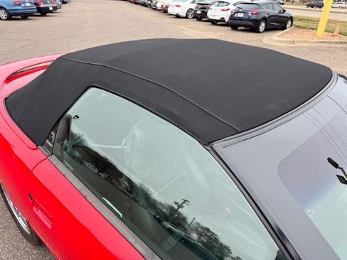 Used 1998 Chevrolet Camaro Z28 RWD image 31