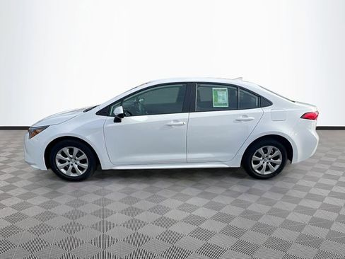 Used 2024 Toyota Corolla LE image 4