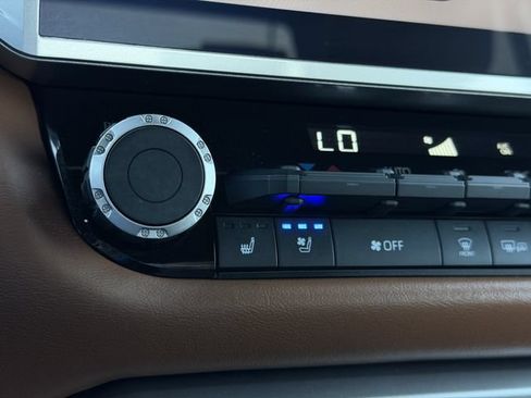 Used 2025 Toyota Tundra 1794 Edition AWD/4WD image 21