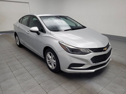 Used 2018 Chevrolet Cruze LT w/ LT Fleet Convenience Package FWD image 13
