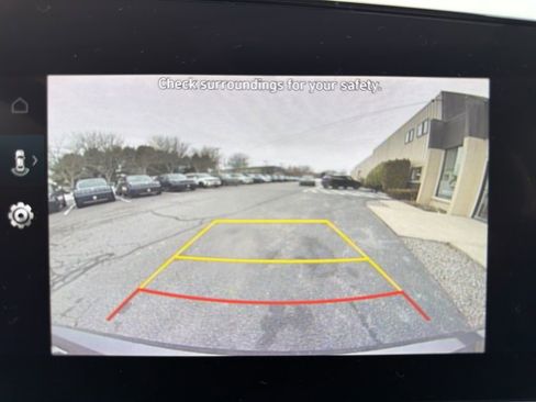 Used 2024 Hyundai Elantra SEL w/ Convenience Package image 28